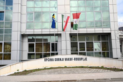 Gornji Vakuf / Uskoplje, zgrada opštine u centru grada.