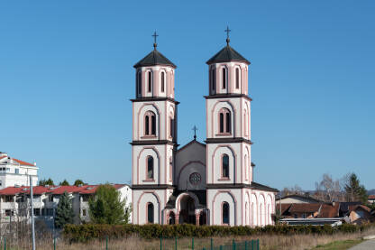 Pravoslavna crkva posvećena Svetom Vasiliju Ostroškom na Obilićevu u Banjaluci