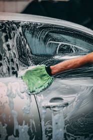 Autopraonica // ručno pranje auta