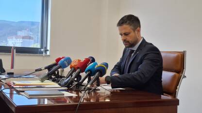 Konferencija za novinare Srđana Amidžića, ministra finansija i trezora BiH, o aferi "Vijadukt"