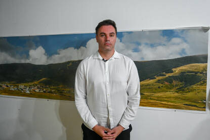 Danko Jurič, načelnik općine / opštine Kupres. Danko Jurič, načelnik općine / opštine Kupres.