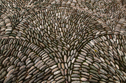 Mozaik od kamenja,pored Starog mosta u Mostaru