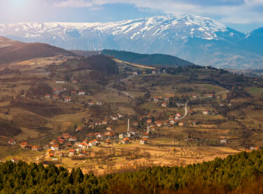 Pogled na Vlašić sa brda Zmajevac, Zenica