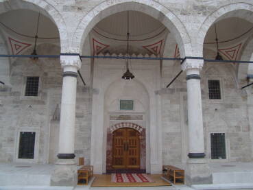 Ulazna vrata Ferhadije u Banja Luci.