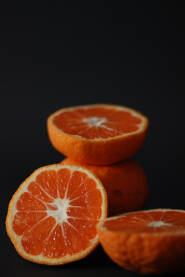 Narandže presječene na pola