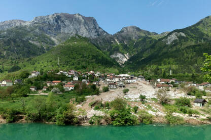Donja Jablanica 6 mjeseci poslije poplava i odrona Donja Jablanica 6 mjeseci nakon razornih poplava i odrona 22. 04. 2025. godine