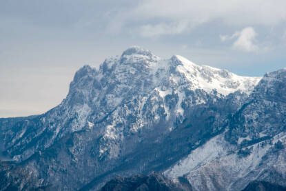 Planina Čvrsnica pod snijegom.