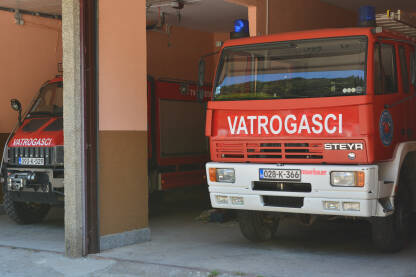 Vatrogasno društvo, Vatrogasna jedinica Srebrenica. Terensko vozilo vatrogasaca.