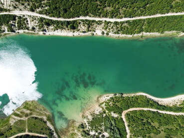 Jezero Mandek, Livno, BiH. Vještačko jezero nedaleko od Livna.