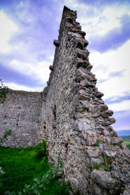 Zidine starog grada Bjelaja u okolini Bosanskog Petrovca