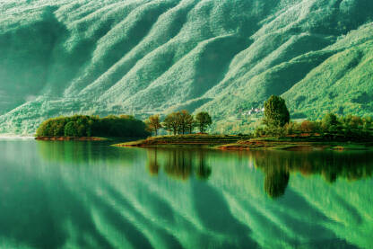 Jezero Rama i refleksija