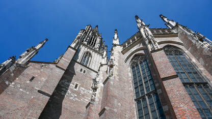 Ulm, Njemačka. Ulmer Münster je luteranska crkva u centru grada. Trenutno je najviša crkva na svijetu.