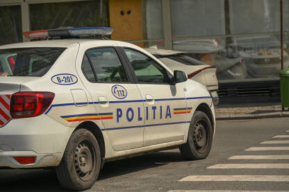 Policijsko auto u Rumuniji Rumunska policija. Vozilo policije u Rumuniji.