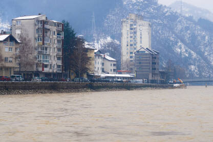 Nabujala rijeka Neretva u Konjicu,nakon obilnih kiša.