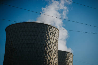 Dim iz termoelektrane u Tuzli