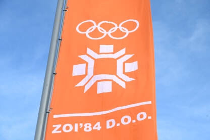 Zastava ZOI 84. Planina Bjelašnica. Olimpijada u Sarajevu.