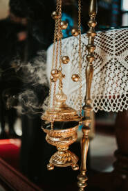 Zlatno kandilo u pravoslavnoj crkvi