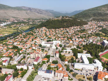 Trebinje, Bosna i Hercegovina. Stari grad Trebinje i  rijeka Trebišnjica, snimci dronom.