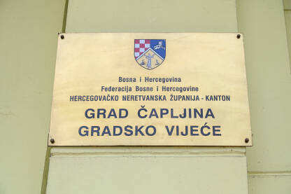Gradsko vijeće grada Čapljina, natpis na tabli.