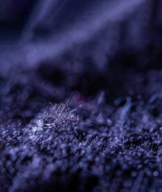 Pahulja snijega na vunenom platnu, macro, makrofotografija