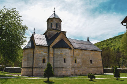 Manastir Mostanica Kozarska Dubica