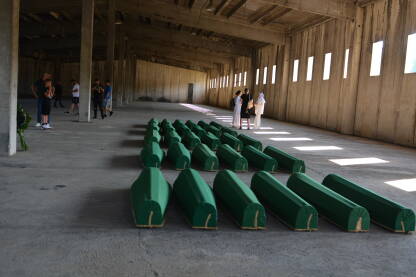 28. godišnjica genocida nad Bošnjacima Sigurne zone UN-a u Memorijalnom centru Srebrenica