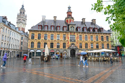 Lille, Francuska: Glavni trg ili Grand Place.