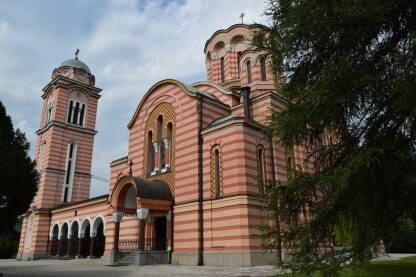Crkva Svete Trojice nalazi se u Banjaluci, u Aleji Svetog Save (u blizini Gradskog stadiona).