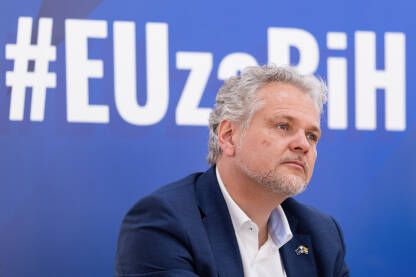 Johann Sattler, šef Delegacije EU u BiH i specijalni predstavnik EU, ispred sloga #EUzaBiH