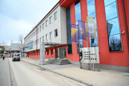Grad Lukavac. Gradska uprava Lukavac i sjedište gradonačelnika Lukavca.
