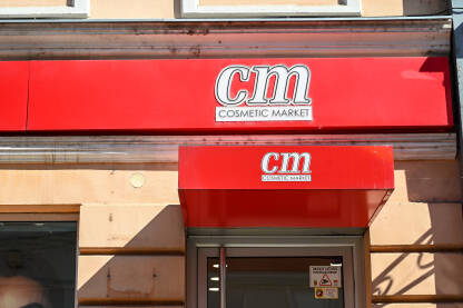 CM Cosmetic Market.