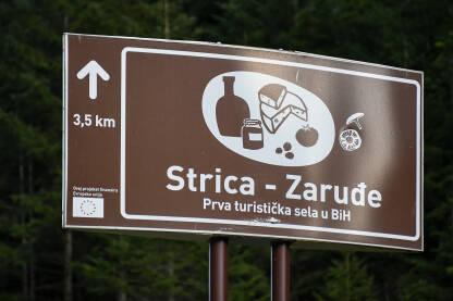 Tabla Strica - Zaruđe, prva turistička sela u BiH