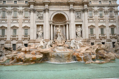 Rim, Italija: Fontana di Trevi, popularna znamenitost u Rimu.