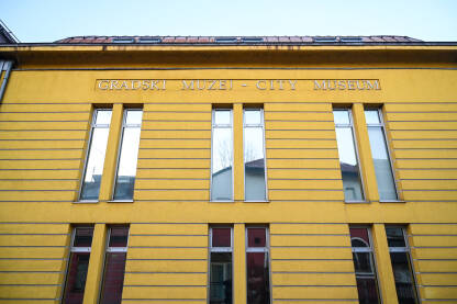 Muzej grada Zenica, BiH. Zgrada muzeja. Muzej grada Zenice je javna institucija osnovana 1966. godine.