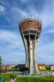 Vukovar, Hrvatska. Oštećeni vodotoranj u gradu kao simbol rata i stradanja. Memorijalni centar.