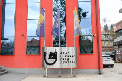 Grad Lukavac. Gradska uprava Lukavac i sjedište gradonačelnika Lukavca.
