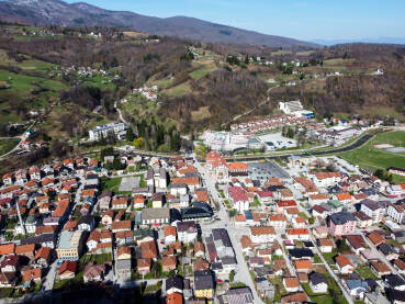 Fojnica, Bosna i Hercegovina, snimak dronom. Fojnica, grad u centralnoj BiH.