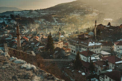Pogled na grad Travnik sa tvrđave Stari grad.