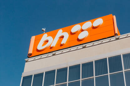 BH Telecom logo na zgradi